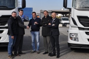Italie  Deux Iveco Stralis GNL pour le transporteur Rainbow
