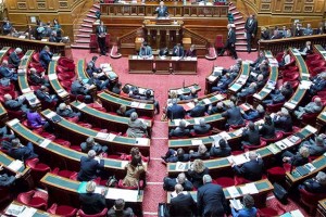 Laide  linvestissement des poids-lourds GNV supprime par le Snat