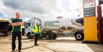 Grande-Bretagne : des camions laitiers aliment&eacute;s en biogaz issu de fumier de vache