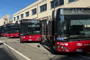 Rome renforce sa flotte de bus au gaz naturel
