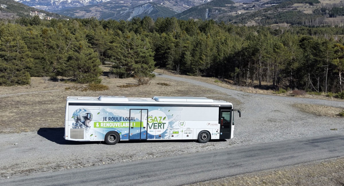GRDF teste une station bioGNV mobile dans les Alpes : une solution cl&eacute; pour les zones isol&eacute;es ?