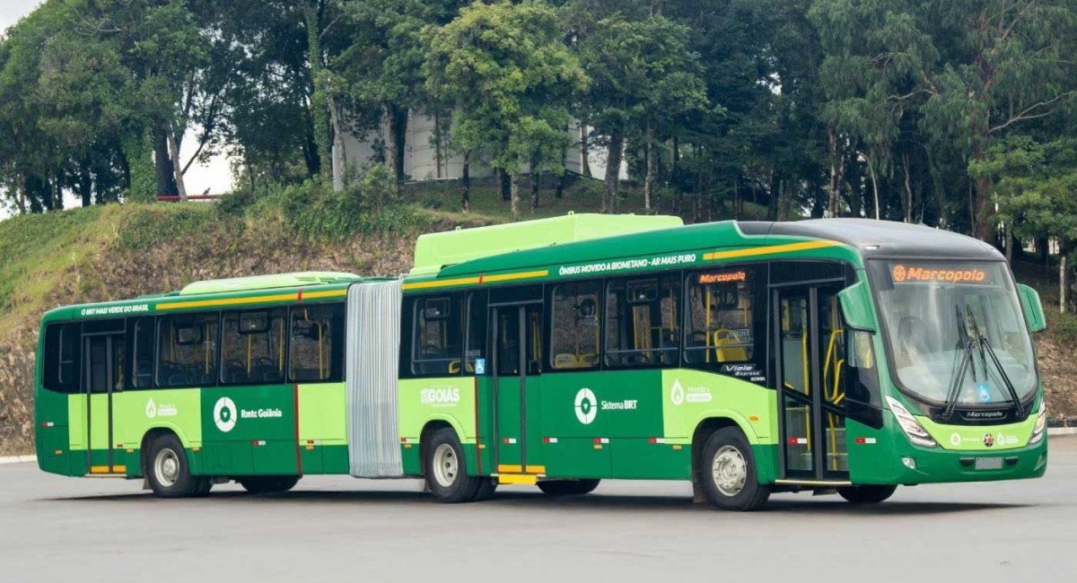 Le Br&eacute;sil d&eacute;ploie ses premiers bus articul&eacute;s au biom&eacute;thane