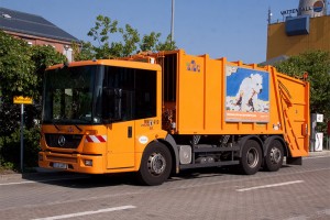 Une benne à ordures hybride au gaz naturel en test à Francfort