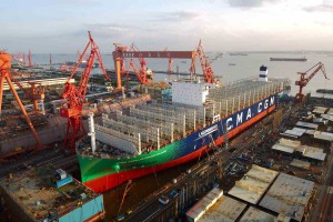 CMA CGM lance son premier porte-conteneurs géant au GNL