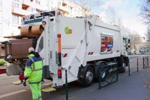 A Colombes, des bennes GNV assurent la collecte des déchets