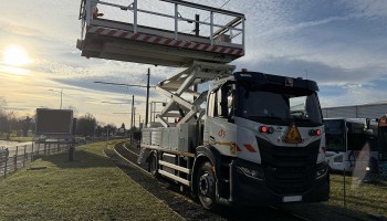 A Strasbourg, un camion rail-route Iveco au GNC pour entretenir le tramway