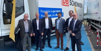 A Nancy, DB Schenker re&ccedil;oit son premier camion GNV