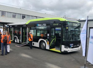 Tours Métropole reçoit son premier bus au gaz naturel