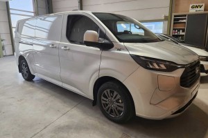 A Strasbourg, ce Ford Transit Custom hybride roule &agrave; l'essence, &agrave; l'&eacute;lectriqueâ¦ et au bioGNV