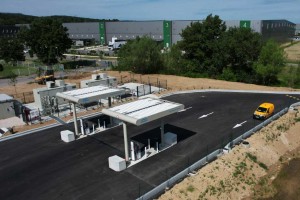 Carrefour et ENGIE Solutions inaugurent une nouvelle station GNV