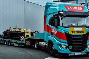 Transport exceptionnel : des Iveco S-Way GNL pour Gruber Logistics