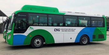 Vietnam : Hanoi met en service ses premiers bus au gaz naturel