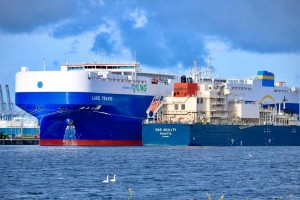 Avec TotalEnergies, le port du Havre réalise son première approvisionnement GNL en ship-to-shop