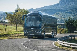 Une version GNL pour l'autocar de tourisme Irizar i8