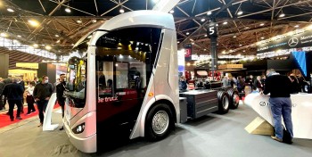 Irizar pr&eacute;sente son camion &eacute;lectrique &agrave; prolongateur GNC &agrave; Solutrans