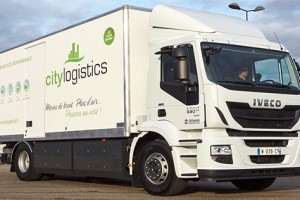 Lyon : CityLogistics reoit les cls du 1000me Iveco GNV livr en France