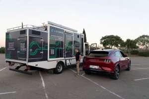 L-Charge : Une station GNL mobile pour recharger les voitures électriques