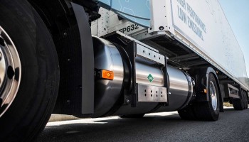 Poids lourd : le GNL est-il plus polluant que le diesel ?