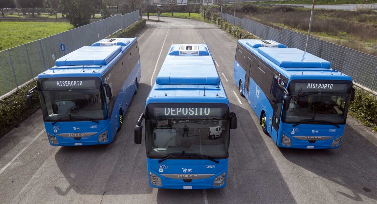 Ventes de bus en Italie : en 2025, le GNV reste solide face &agrave; la mont&eacute;e de l'&eacute;lectrique