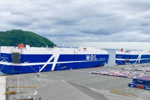 Quatre nouveaux porte-voitures au GNL pour MOL