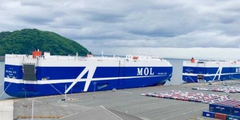 Quatre nouveaux porte-voitures au GNL pour MOL