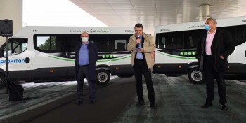 Nantes : la S&eacute;mitan pr&eacute;sente ses nouveaux minibus au gaz naturel