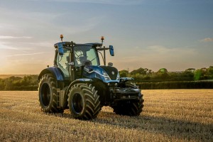 Agriculture : New Holland présente un premier tracteur alimenté au GNL