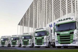 Scania livre 10 camions GNL au Groupe Olano