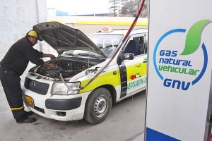 Au Pérou, près d'un demi-million de véhicules roulent au gaz naturel