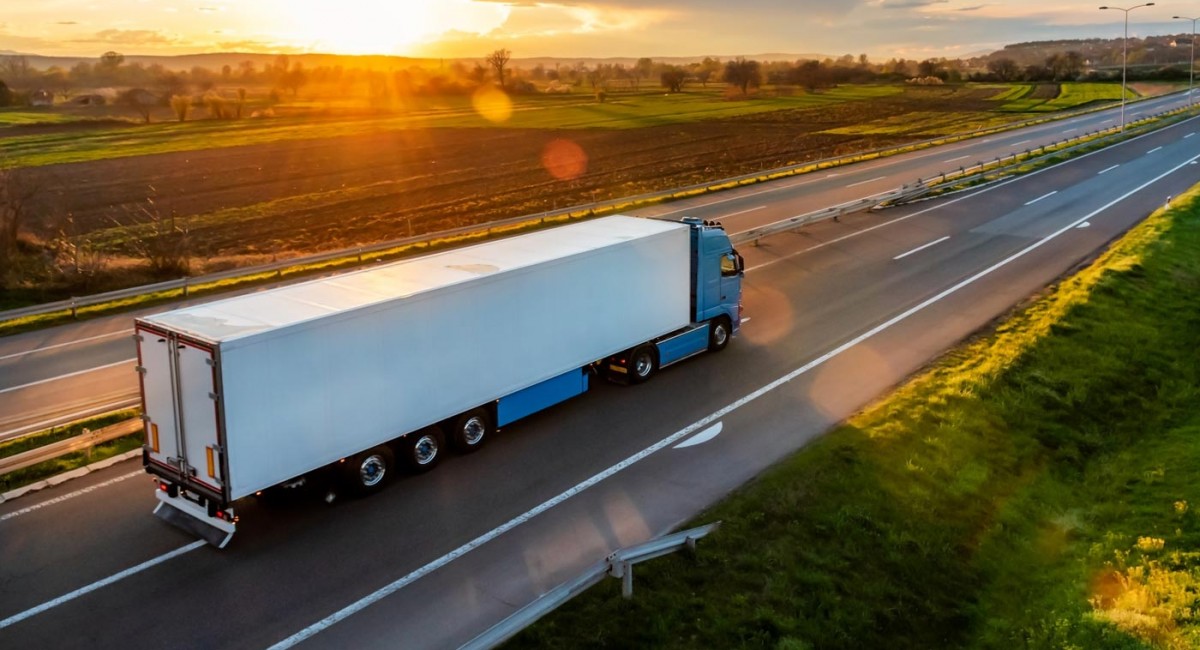 Transport routier : 84 % des Fran&ccedil;ais veulent des aides publiques pour les &eacute;nergies propres