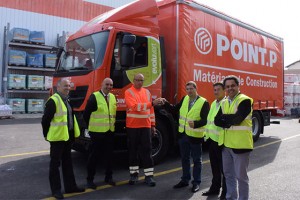 Un Iveco Stralis GNV pour Point P  Villeurbanne