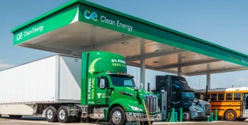 Camions : un rapport nord-am&eacute;ricain place le bioGNV devant l'&eacute;lectrique sur le bilan carbone