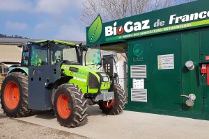 CRMT présente son tracteur agricole rétrofité au biogaz