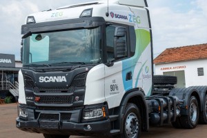 Scania débute la construction de camions GNV au Brésil