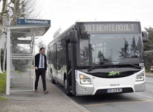 A Nantes, la Semitan commence le déploiement de ses nouveaux bus au gaz