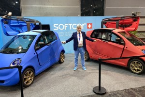 Au Mondial de l'Auto, Softcar dévoile sa voiture électrique à prolongateur GNV