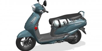 Ce scooter Suzuki carbure au biom&eacute;thane