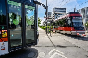 Lyon : 47 nouveaux bus articulés au gaz pour Sytral Mobilités