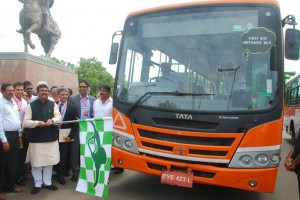 Tata dévoile un bus au biogaz en Inde