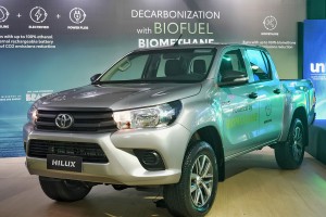 Ce pick-up Toyota Hilux carbure au biométhane