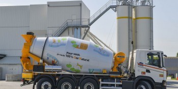 Bordeaux : Unib&eacute;ton met en circulation son premier camion-toupie GNV