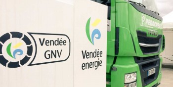 Vendée : François de Rugy en visite à la station GNV de La Chaize le Vicomte