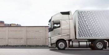 Les camions GNL Volvo montent en puissance et en autonomie