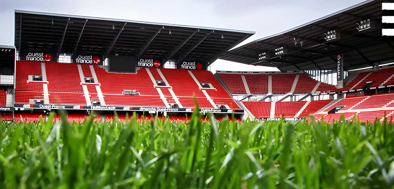 La pelouse du Stade Rennais valoris&eacute;e en biom&eacute;thane