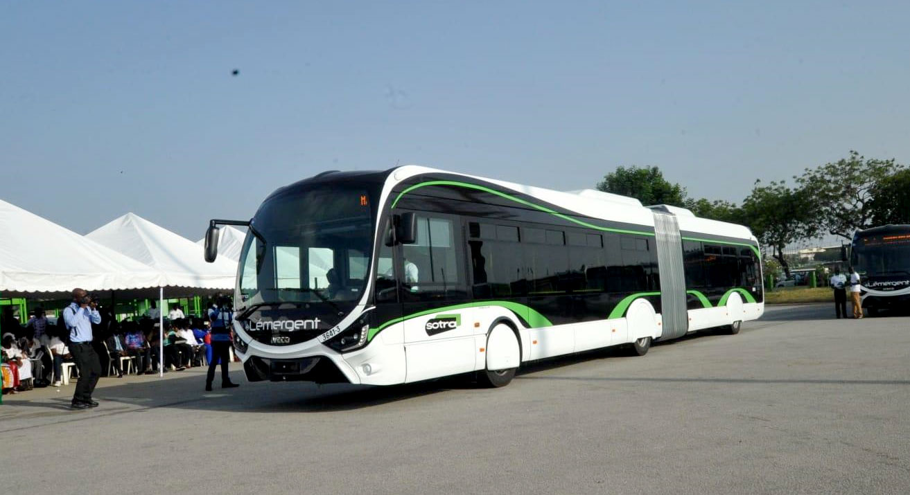Côte d'Ivoire : Iveco livre ses premiers bus GNV à Abidjan