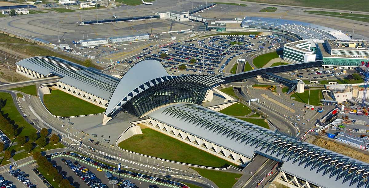 Lyon : des navettes au biogaz pour l'aéroport dès 2018