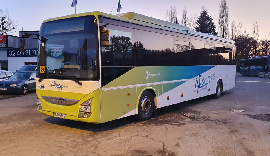 Pays de la Loire : un nouvel autocar au gaz entre en service