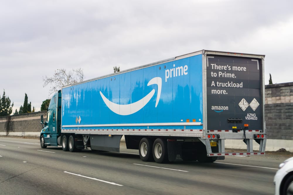 Des centaines de camions au gaz naturel pour Amazon