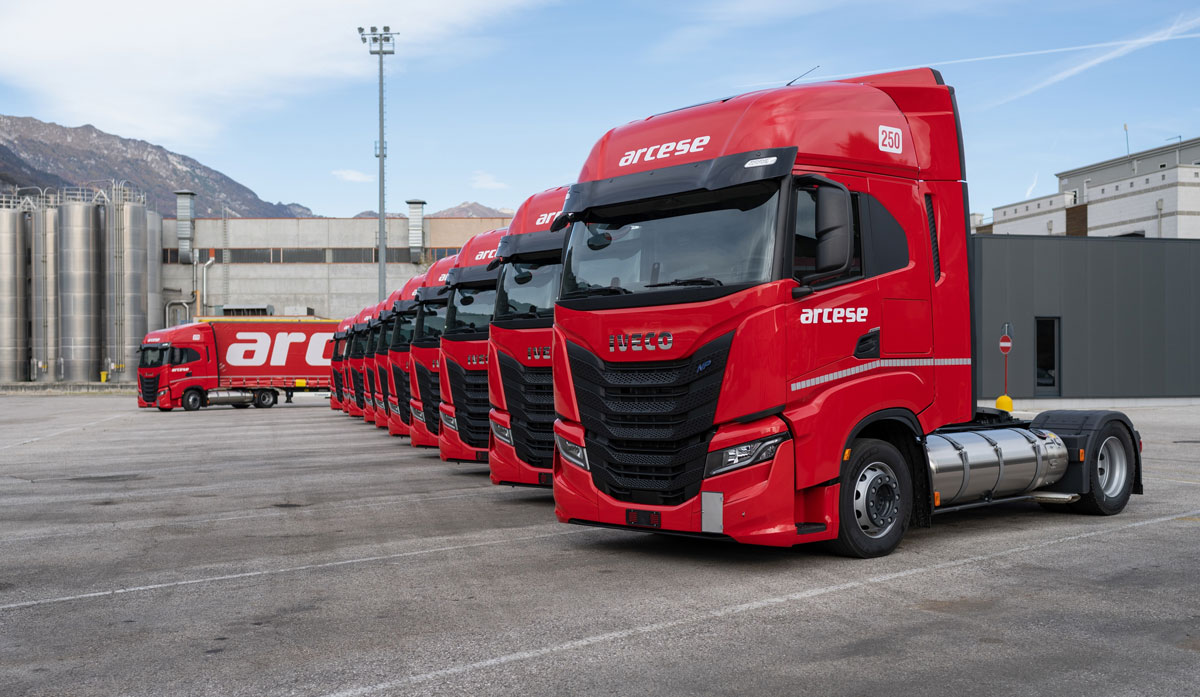 Italie : Iveco livre de nouveaux camions GNL à Arcese