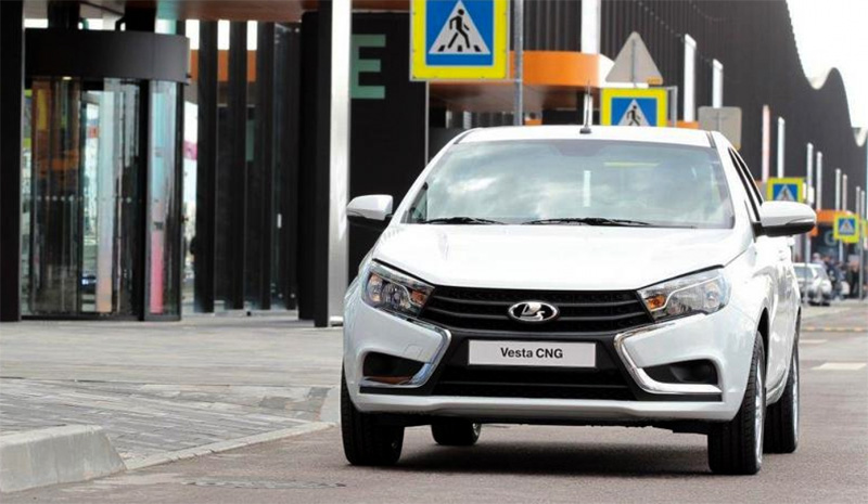 Russie : AvtoVAZ présente la Lada Vesta GNV